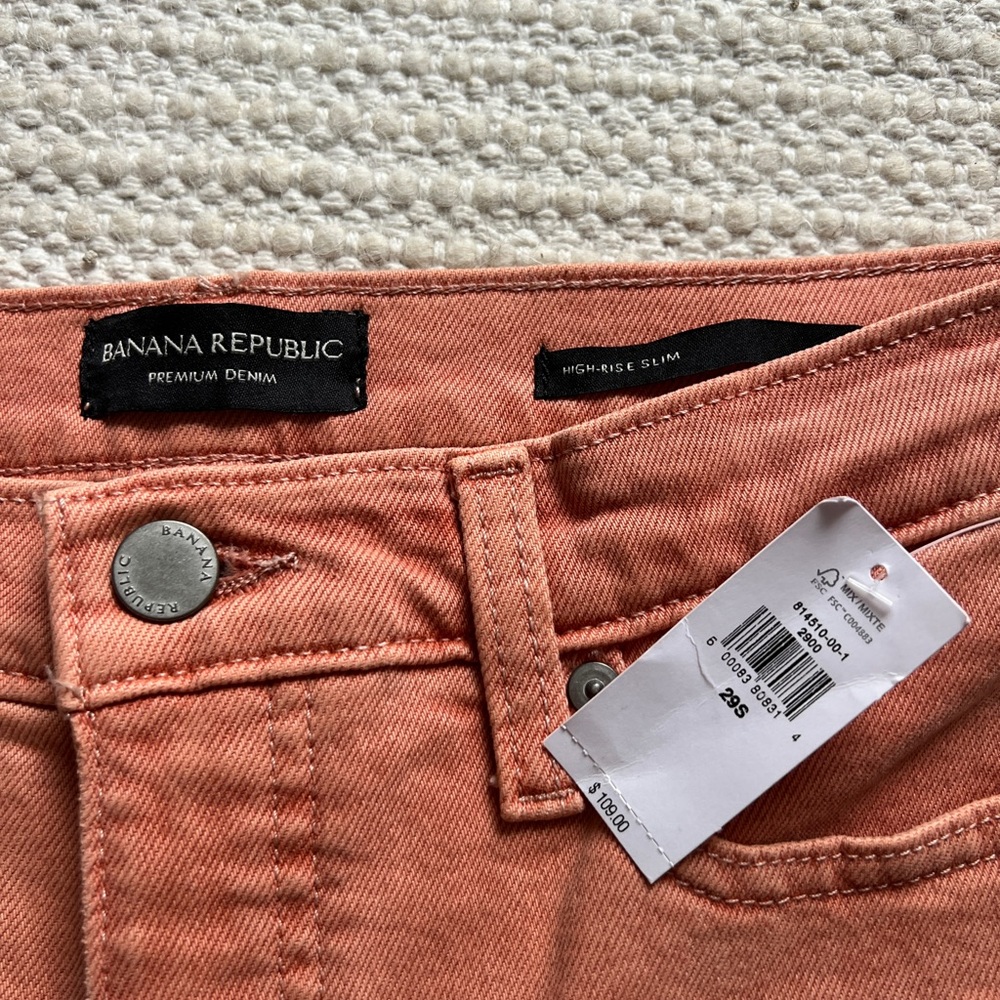 Banana Republic high-rise slim jeans, salmon. NWT size 29S